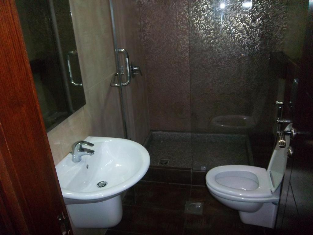 Aghadeer Hotel Amman Room photo